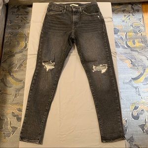 Levi’s 721 High Rise Skinny - Destroyed Washed Blk